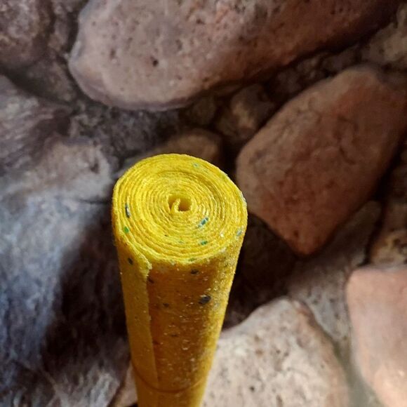 Yellow Glitter Faux Leather For Bow Making - Picture 2 of 3